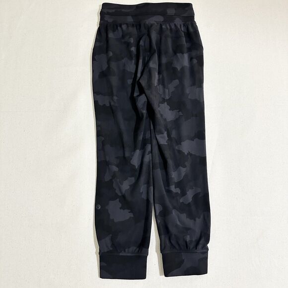 Lululemon Ready to Rulu Jogger Crop Sz 2 Pants Heritage 365 Camo Deep Coal Multi - Picture 4 of 13